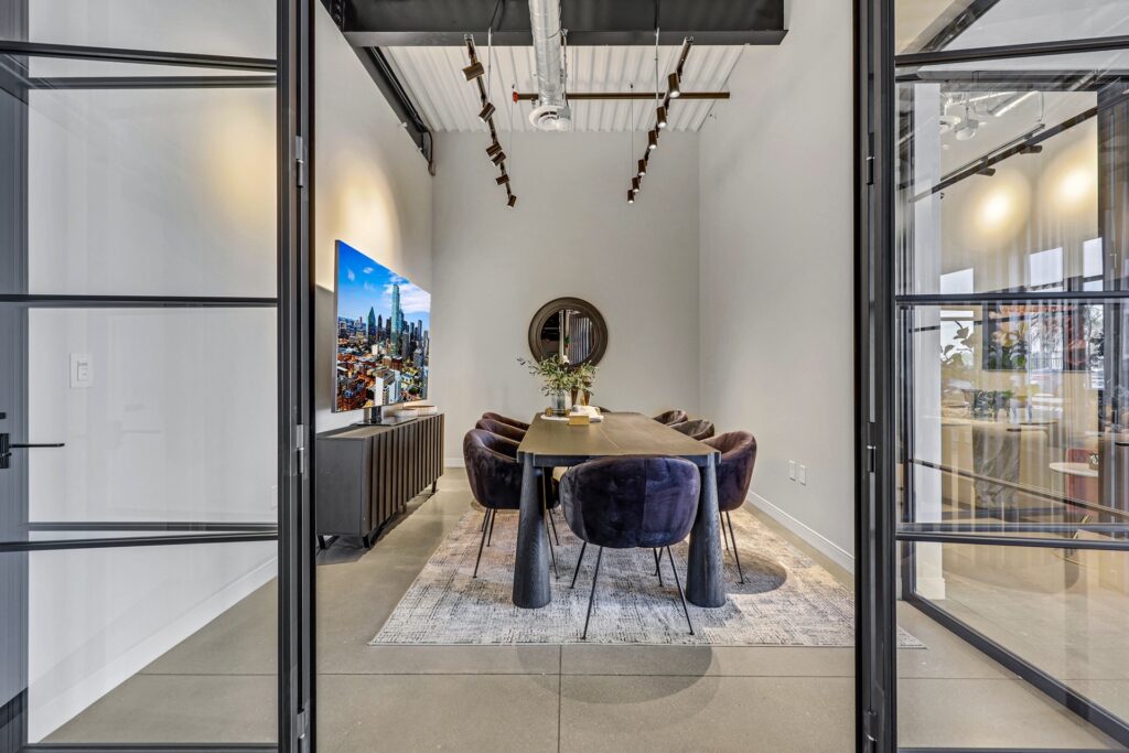 The House of Vegas warehouse and showroom, photo 26