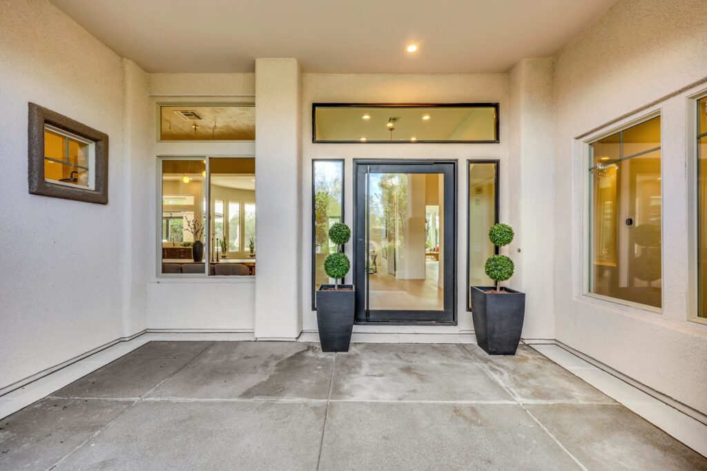 3 Isleworth Dr staged by The House of Vegas, photo 3