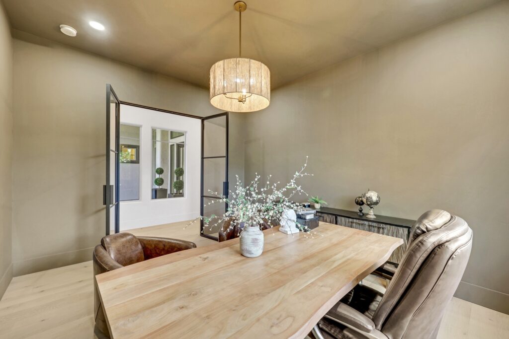 3 Isleworth Dr staged by The House of Vegas, photo 17