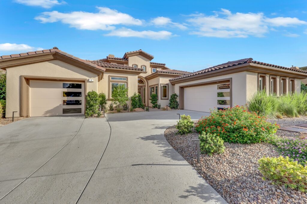 4 El Macero Ct staged by The House of Vegas, photo 2