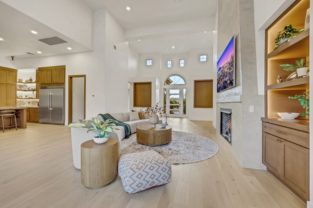 4 El Macero Ct staged by The House of Vegas, photo 8