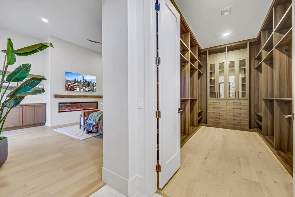 4 El Macero Ct staged by The House of Vegas, photo 28