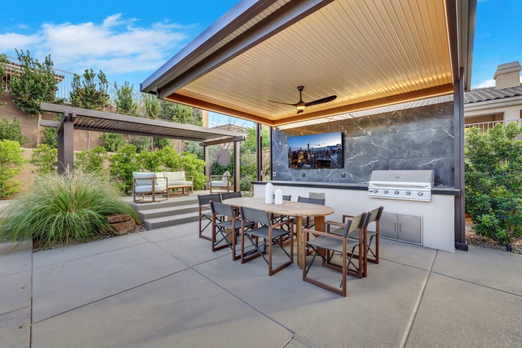 4 El Macero Ct staged by The House of Vegas, photo 34